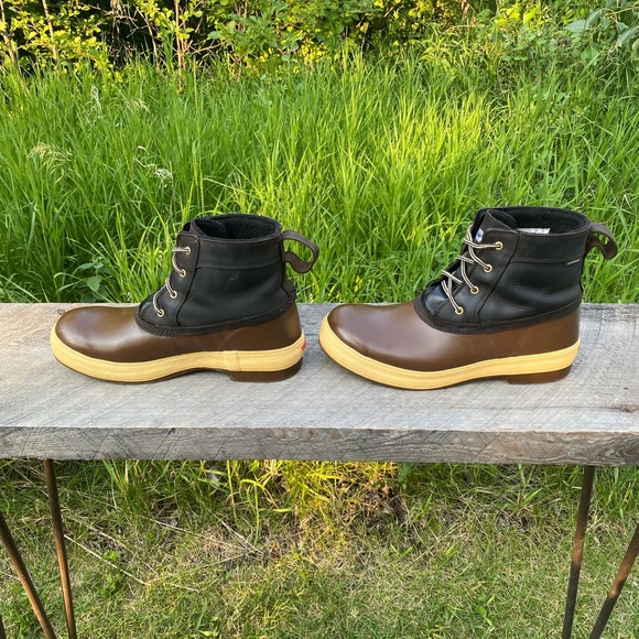 Men's 6 in Xtratuf Legacy Lace Boot Size 11 - Picture 2 of 9